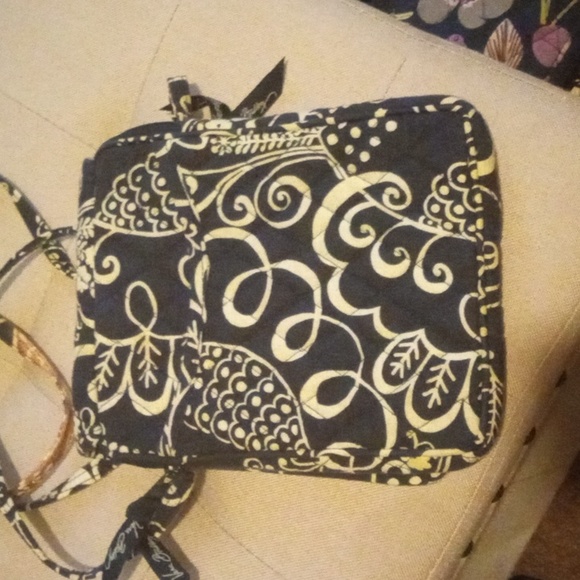 VERA BRADLEY TWIRLY BIRD NAVY CROSSBODY - Picture 2 of 6